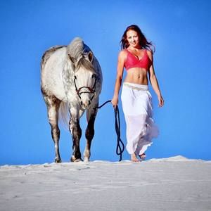 Meet your Posher, Dara